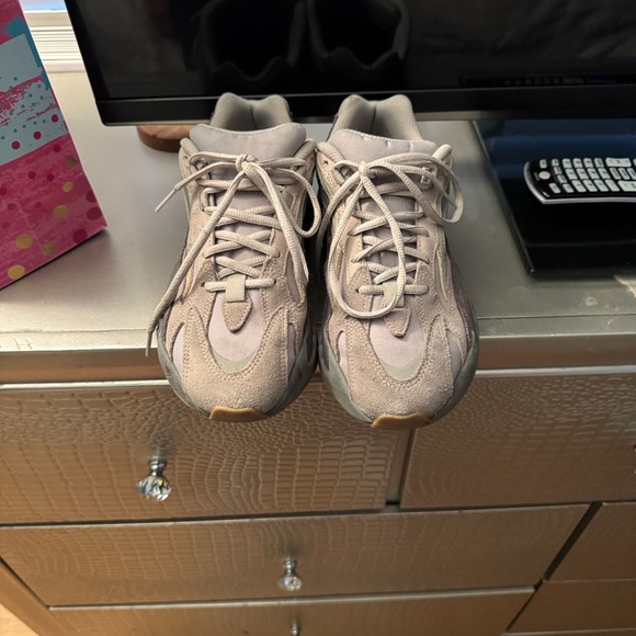 Yeezy Men's Shoes in Gray and Tan - Picture 2 of 4